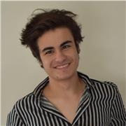 Profesor de piano para principiantes e intermedios